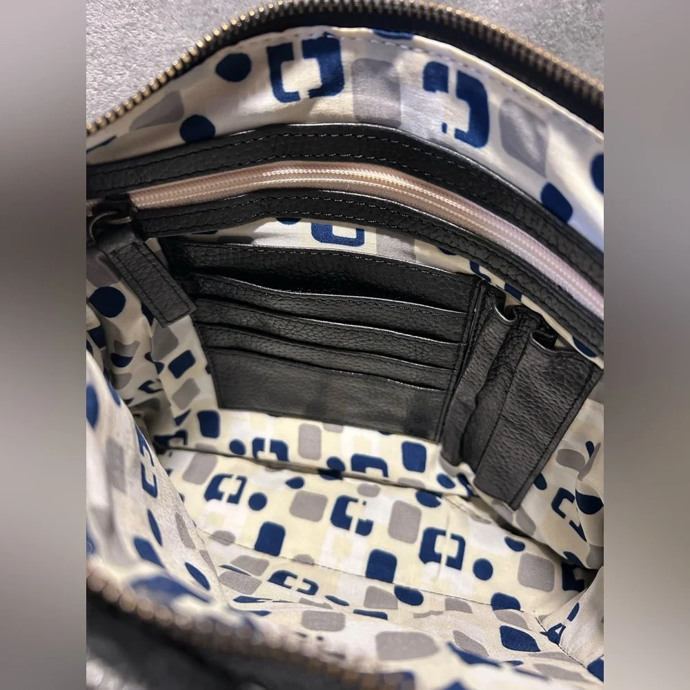 Latico Leather Co. Pebbled Leather Crossbody Messenger Bag - Picture 12 of 13